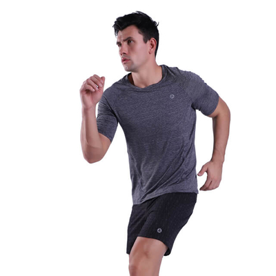 Camiseta de manga corta de secado rápido para hombre, camisetas de entrenamiento para correr transpirables, camiseta con cuello de capucha